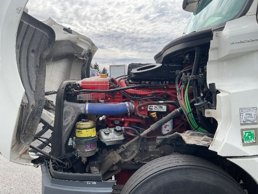 Day Cab Tractor-Heavy Duty Tractors-Freightliner-2020-T12664ST-Perrysburg-OH-504,806\n\t\tmiles-$ 37,500 - Image 16