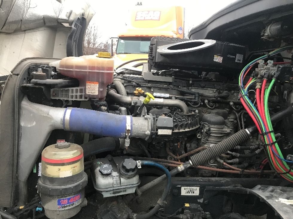 Day Cab Tractor-Heavy Duty Tractors-Freightliner-2020-T12664ST-Pewaukee-WI-443,094\n\t\tmiles-$ 47,750 - Image 16