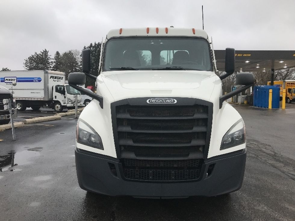Day Cab Tractor-Heavy Duty Tractors-Freightliner-2020-T12664ST-Pewaukee-WI-443,094\n\t\tmiles-$ 47,750 - Image 2