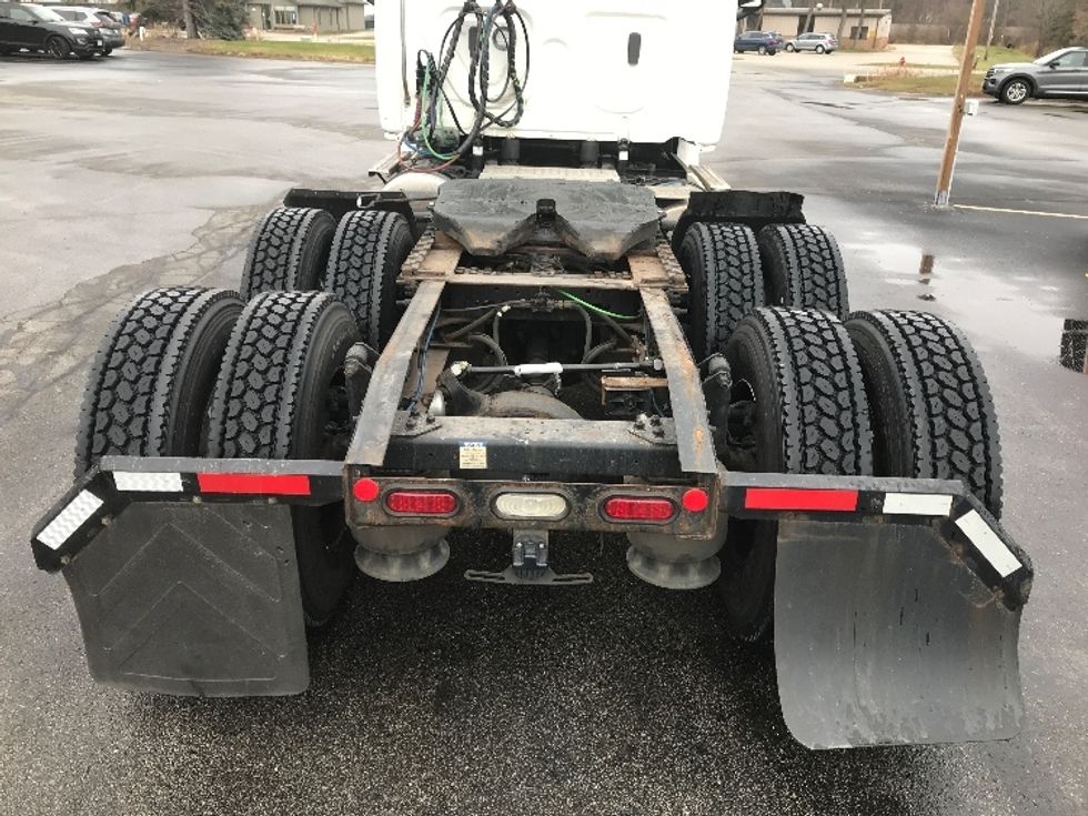 Day Cab Tractor-Heavy Duty Tractors-Freightliner-2020-T12664ST-Pewaukee-WI-443,094\n\t\tmiles-$ 47,750 - Image 6