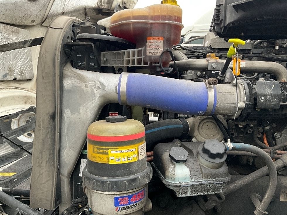 Day Cab Tractor-Heavy Duty Tractors-Freightliner-2020-T12664ST-Pewaukee-WI-558,567\n\t\tmiles-$ 36,750 - Image 15