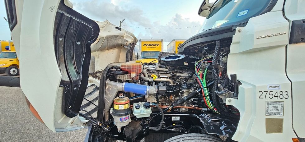 Day Cab Tractor-Heavy Duty Tractors-Freightliner-2020-T12664ST-Pharr-TX-277,913\n\t\tmiles-$ 60,500 - Image 16