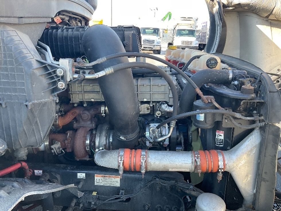 Day Cab Tractor-Heavy Duty Tractors-Freightliner-2020-T12664ST-Philadelphia-PA-364,997\n\t\tmiles-$ 48,750 - Image 15