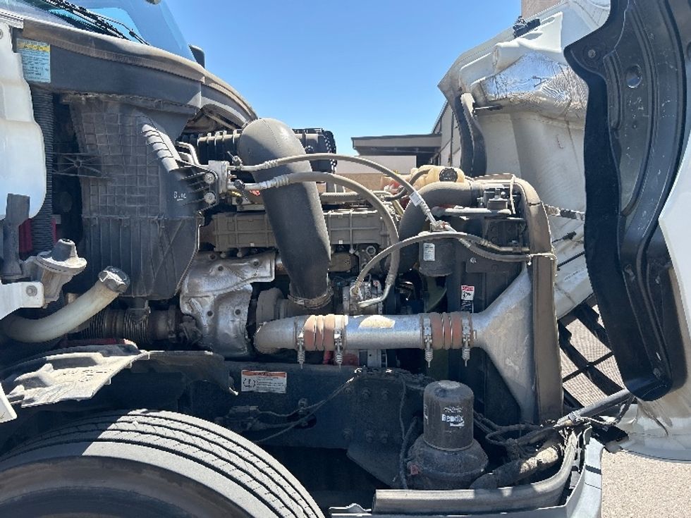 Day Cab Tractor-Heavy Duty Tractors-Freightliner-2020-T12664ST-Phoenix-AZ-101,500\n\t\tmiles-$ 68,250 - Image 15