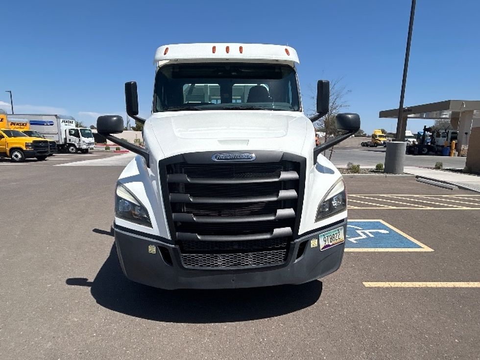 Day Cab Tractor-Heavy Duty Tractors-Freightliner-2020-T12664ST-Phoenix-AZ-101,500\n\t\tmiles-$ 68,250 - Image 2