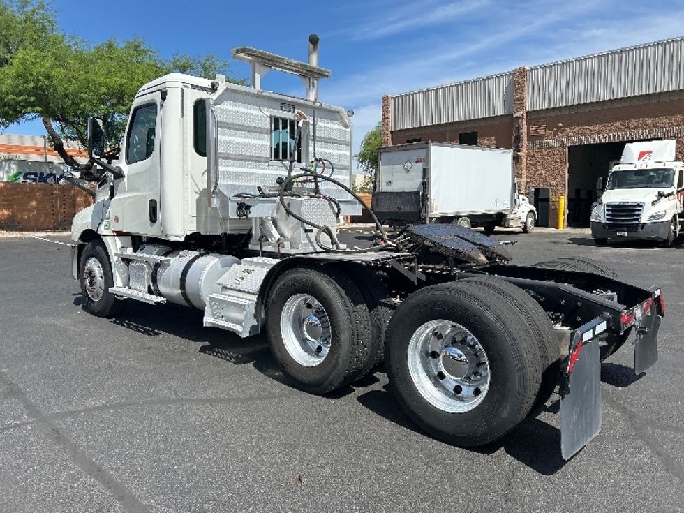 Day Cab Tractor-Heavy Duty Tractors-Freightliner-2020-T12664ST-Phoenix-AZ-223,782\n\t\tmiles-$ 67,500 - Image 5