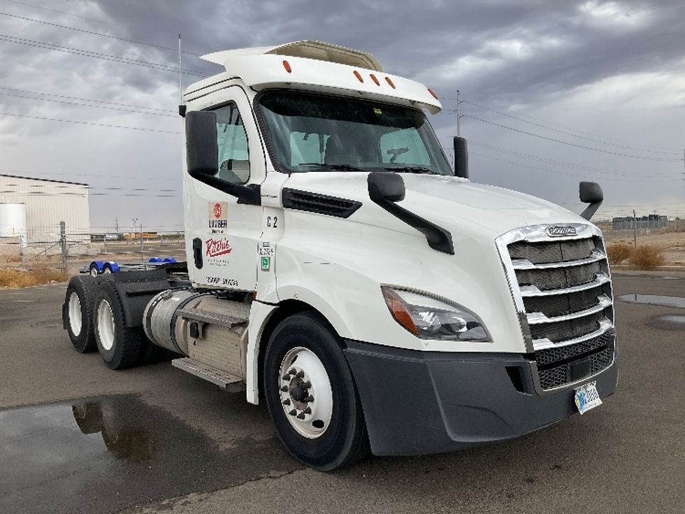 Day Cab Tractor-Heavy Duty Tractors-Freightliner-2020-T12664ST-Phoenix-AZ-225,322\n\t\tmiles-$ 61,750 - Image 1