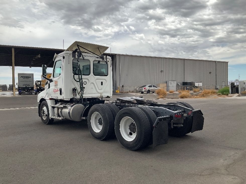Day Cab Tractor-Heavy Duty Tractors-Freightliner-2020-T12664ST-Phoenix-AZ-225,322\n\t\tmiles-$ 61,750 - Image 5