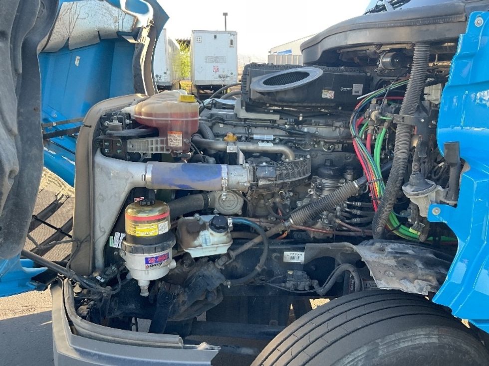 Day Cab Tractor-Heavy Duty Tractors-Freightliner-2020-T12664ST-Phoenix-AZ-233,792\n\t\tmiles-$ 55,500 - Image 16