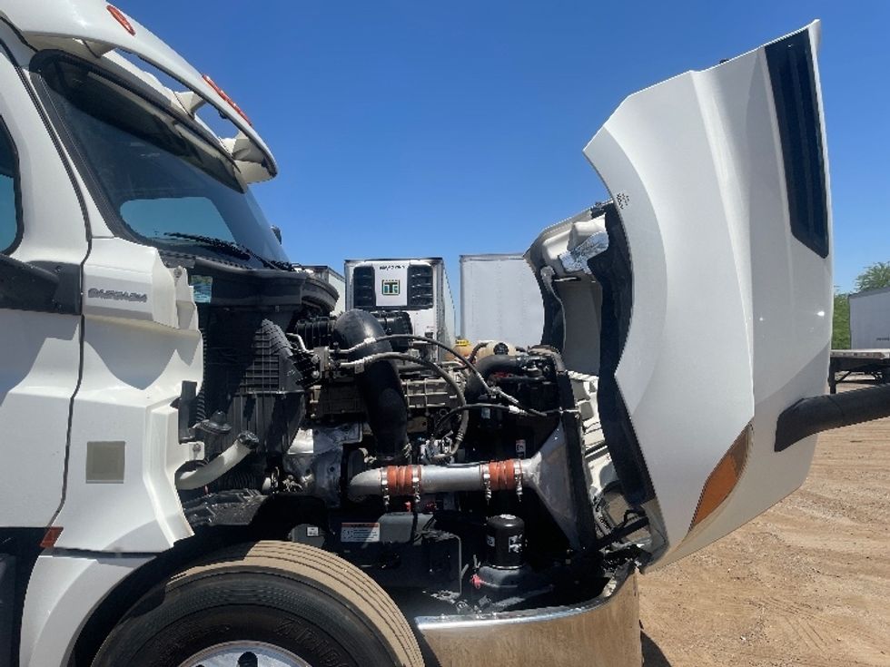 Day Cab Tractor-Heavy Duty Tractors-Freightliner-2020-T12664ST-Phoenix-AZ-246,042\n\t\tmiles-$ 59,500 - Image 15