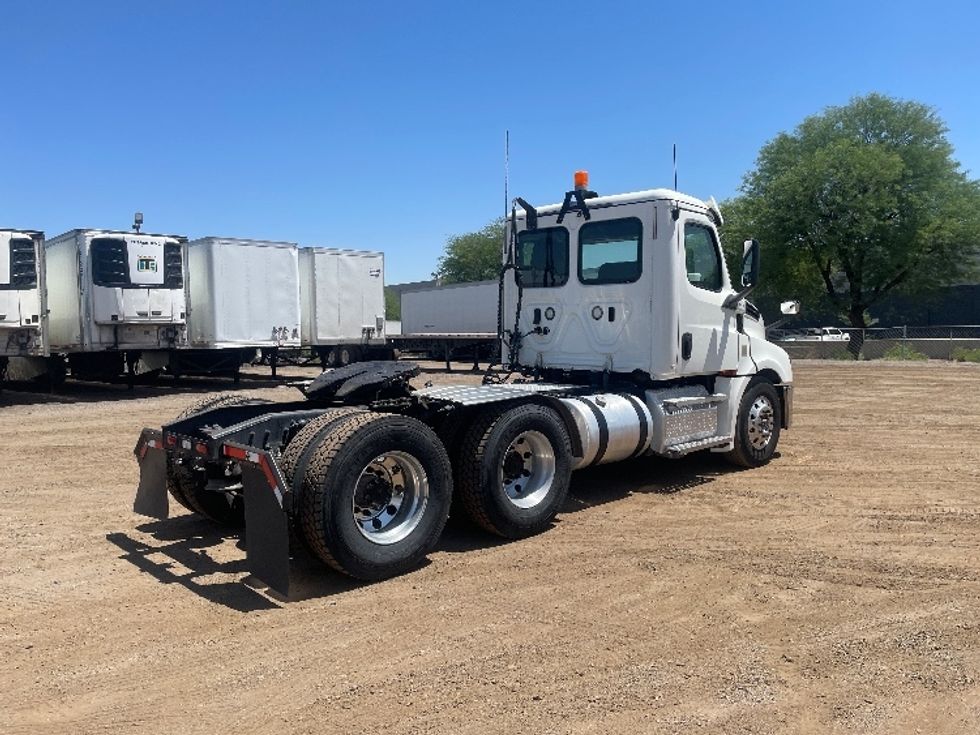 Day Cab Tractor-Heavy Duty Tractors-Freightliner-2020-T12664ST-Phoenix-AZ-246,042\n\t\tmiles-$ 59,500 - Image 7