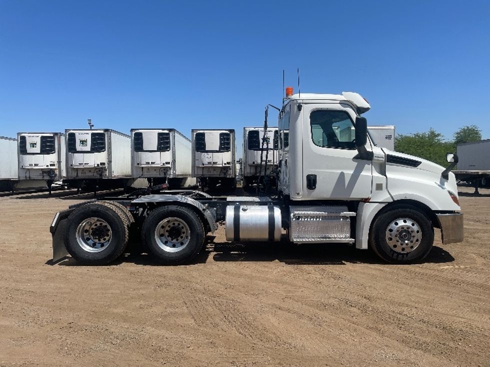 Day Cab Tractor-Heavy Duty Tractors-Freightliner-2020-T12664ST-Phoenix-AZ-246,042\n\t\tmiles-$ 59,500 - Image 8