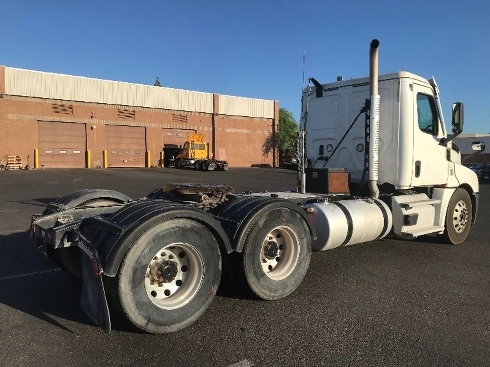Day Cab Tractor-Heavy Duty Tractors-Freightliner-2020-T12664ST-Phoenix-AZ-279,169\n\t\tmiles-$ 63,500 - Image 7
