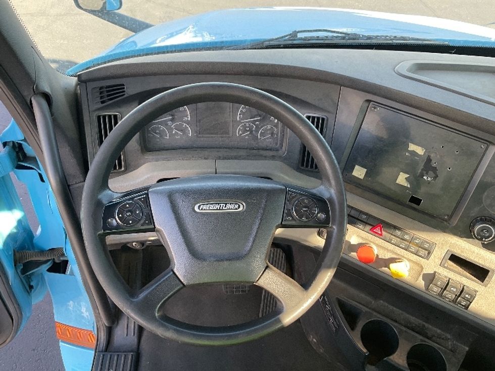Day Cab Tractor-Heavy Duty Tractors-Freightliner-2020-T12664ST-Phoenix-AZ-285,547\n\t\tmiles-$ 59,000 - Image 11