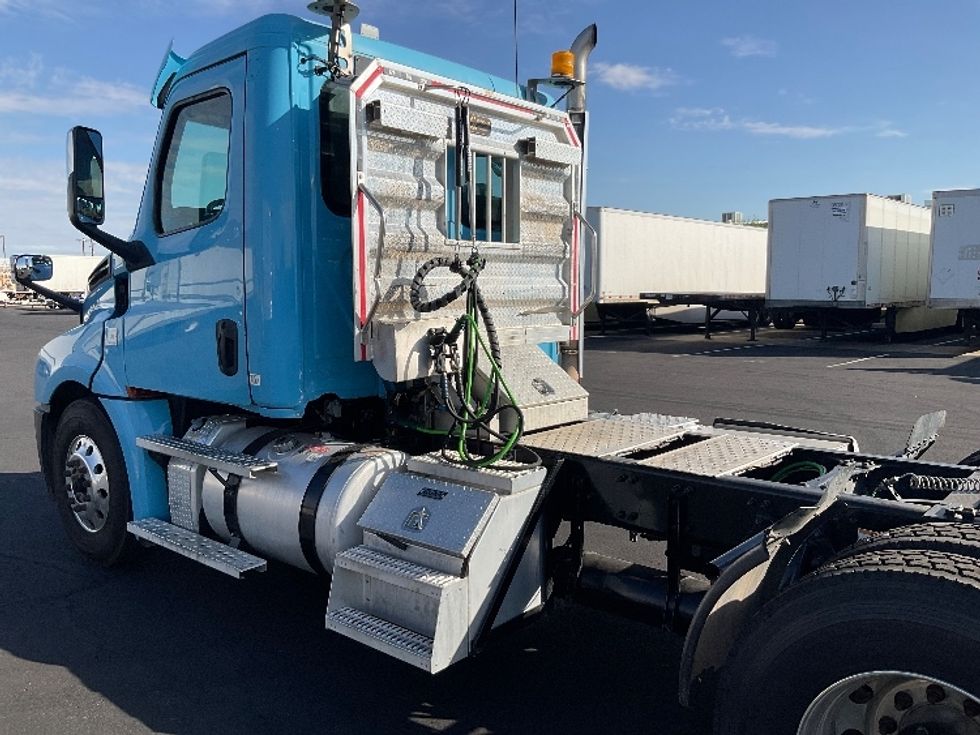 Day Cab Tractor-Heavy Duty Tractors-Freightliner-2020-T12664ST-Phoenix-AZ-285,547\n\t\tmiles-$ 59,000 - Image 17