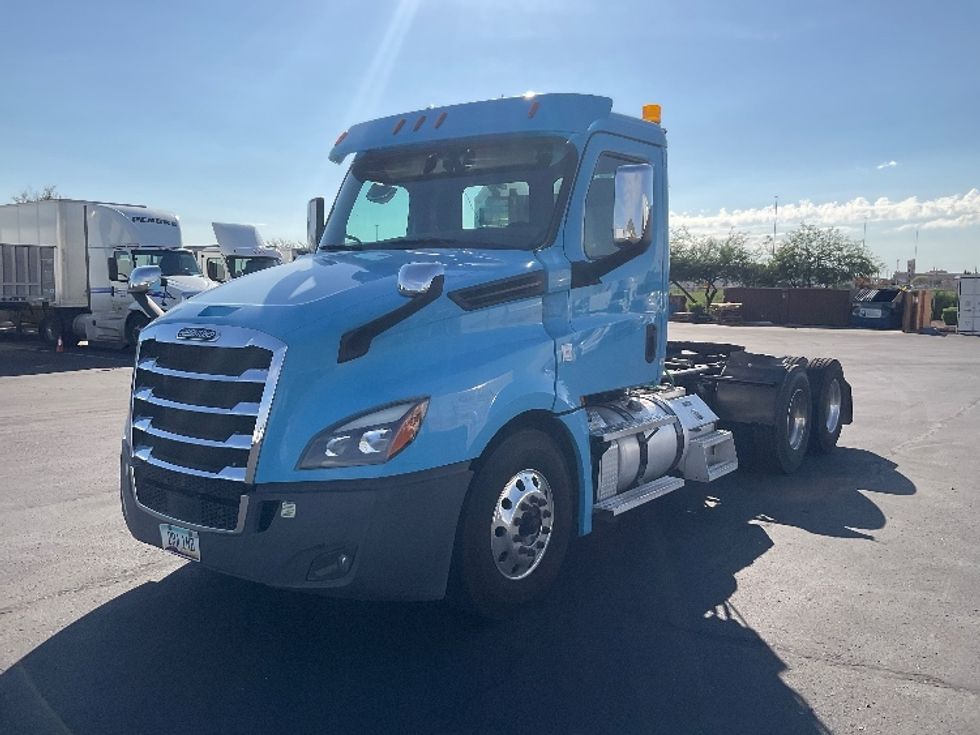Day Cab Tractor-Heavy Duty Tractors-Freightliner-2020-T12664ST-Phoenix-AZ-285,547\n\t\tmiles-$ 59,000 - Image 3