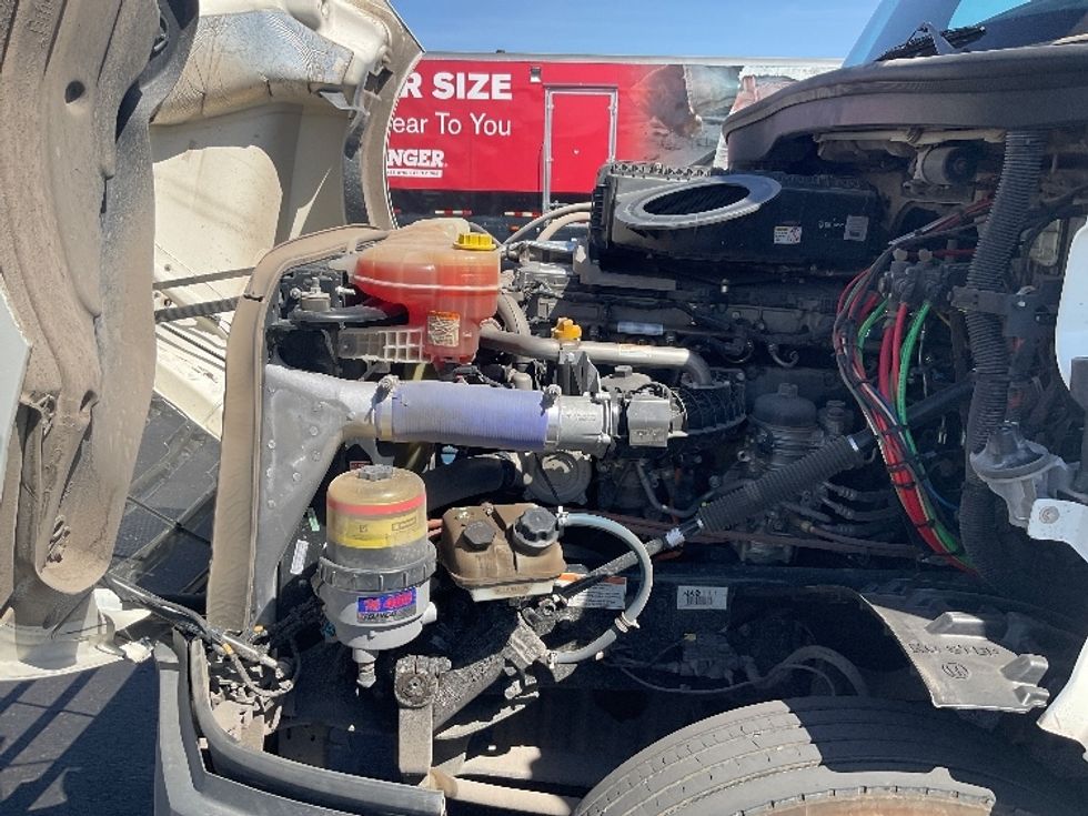 Day Cab Tractor-Heavy Duty Tractors-Freightliner-2020-T12664ST-Phoenix-AZ-308,716\n\t\tmiles-$ 60,000 - Image 16