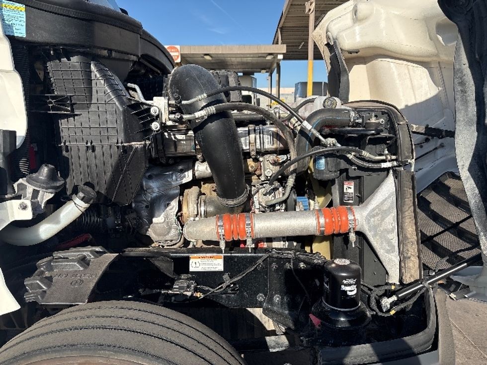 Day Cab Tractor-Heavy Duty Tractors-Freightliner-2020-T12664ST-Phoenix-AZ-325,985\n\t\tmiles-$ 59,000 - Image 15