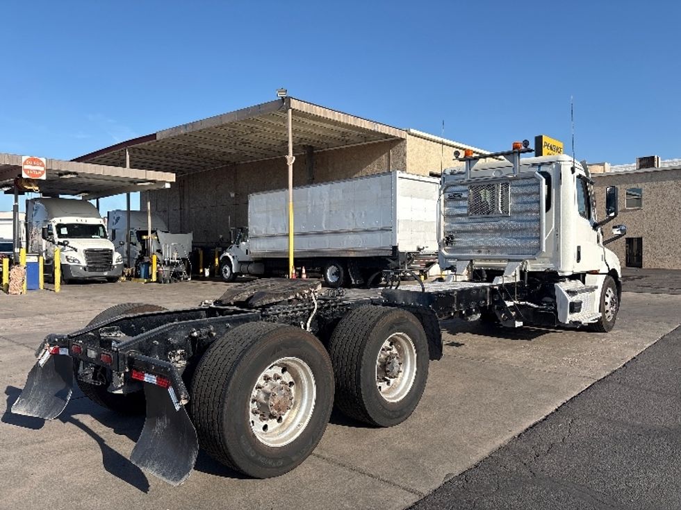 Day Cab Tractor-Heavy Duty Tractors-Freightliner-2020-T12664ST-Phoenix-AZ-325,985\n\t\tmiles-$ 59,000 - Image 7