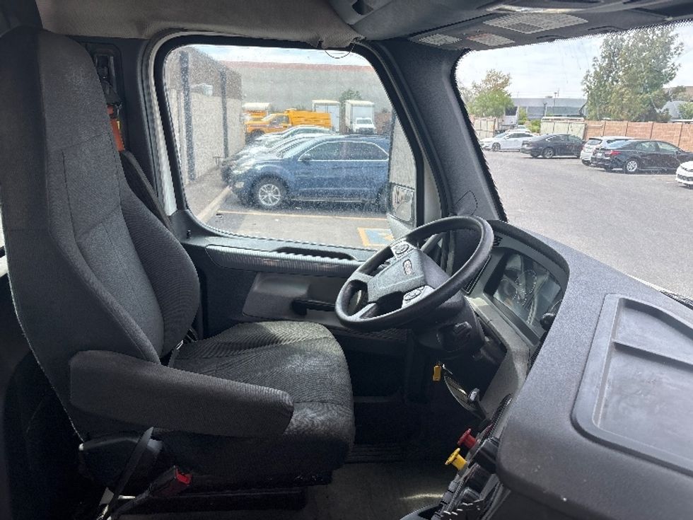 Day Cab Tractor-Heavy Duty Tractors-Freightliner-2020-T12664ST-Phoenix-AZ-366,249\n\t\tmiles-$ 56,750 - Image 14