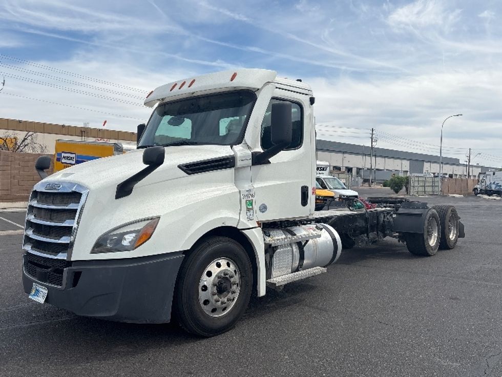 Day Cab Tractor-Heavy Duty Tractors-Freightliner-2020-T12664ST-Phoenix-AZ-366,249\n\t\tmiles-$ 56,750 - Image 3