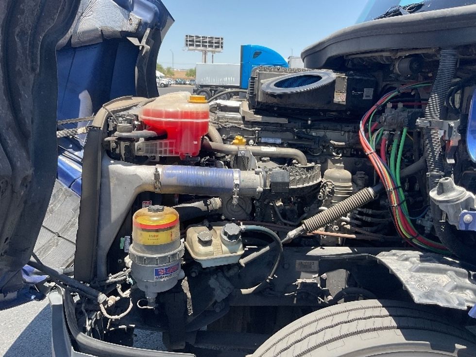 Day Cab Tractor-Heavy Duty Tractors-Freightliner-2020-T12664ST-Phoenix-AZ-420,677\n\t\tmiles-$ 48,500 - Image 16