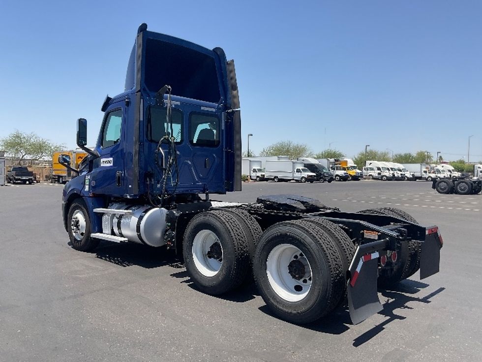 Day Cab Tractor-Heavy Duty Tractors-Freightliner-2020-T12664ST-Phoenix-AZ-420,677\n\t\tmiles-$ 48,500 - Image 5