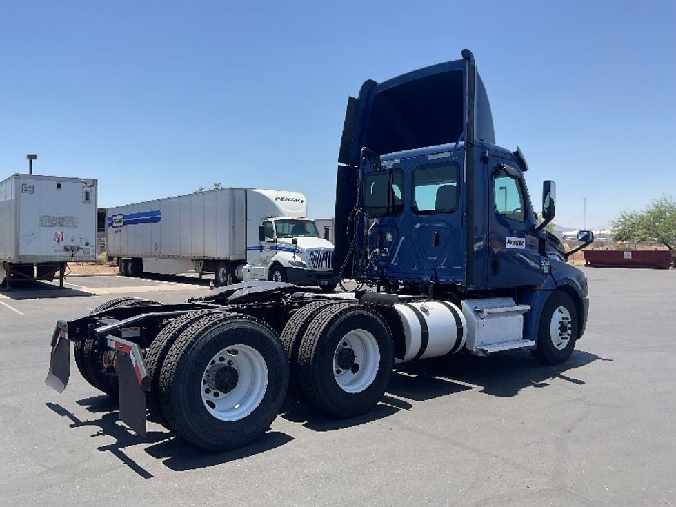 Day Cab Tractor-Heavy Duty Tractors-Freightliner-2020-T12664ST-Phoenix-AZ-420,677\n\t\tmiles-$ 48,500 - Image 7
