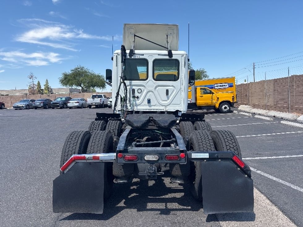 Day Cab Tractor-Heavy Duty Tractors-Freightliner-2020-T12664ST-Phoenix-AZ-436,494\n\t\tmiles-$ 44,000 - Image 6