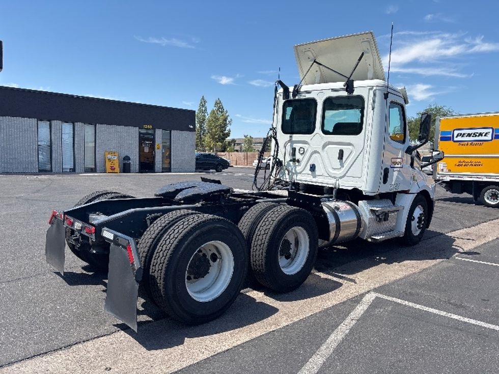 Day Cab Tractor-Heavy Duty Tractors-Freightliner-2020-T12664ST-Phoenix-AZ-436,494\n\t\tmiles-$ 44,000 - Image 7