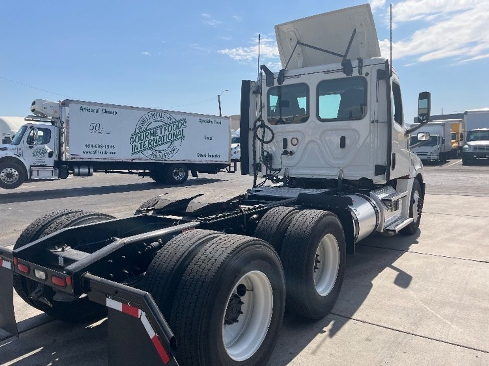 Day Cab Tractor-Heavy Duty Tractors-Freightliner-2020-T12664ST-Phoenix-AZ-456,524\n\t\tmiles-$ 64,000 - Image 7