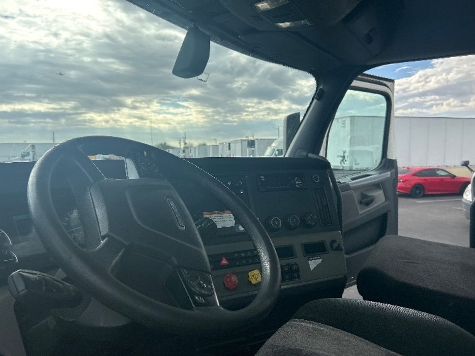 Day Cab Tractor-Heavy Duty Tractors-Freightliner-2020-T12664ST-Phoenix-AZ-461,062\n\t\tmiles-$ 48,000 - Image 10