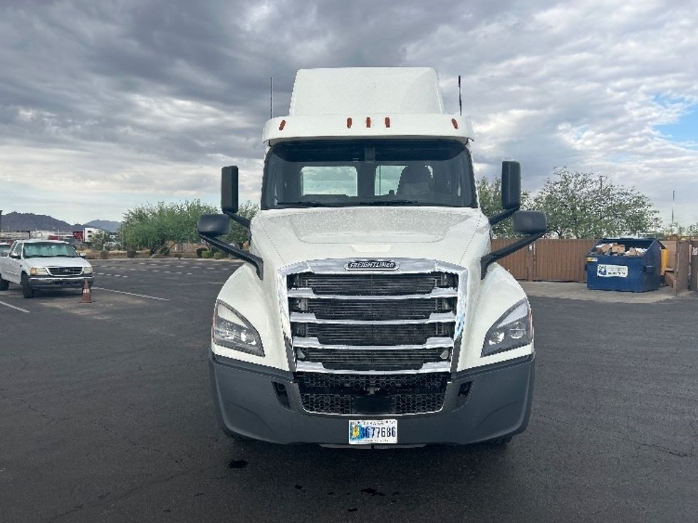 Day Cab Tractor-Heavy Duty Tractors-Freightliner-2020-T12664ST-Phoenix-AZ-461,062\n\t\tmiles-$ 48,000 - Image 2