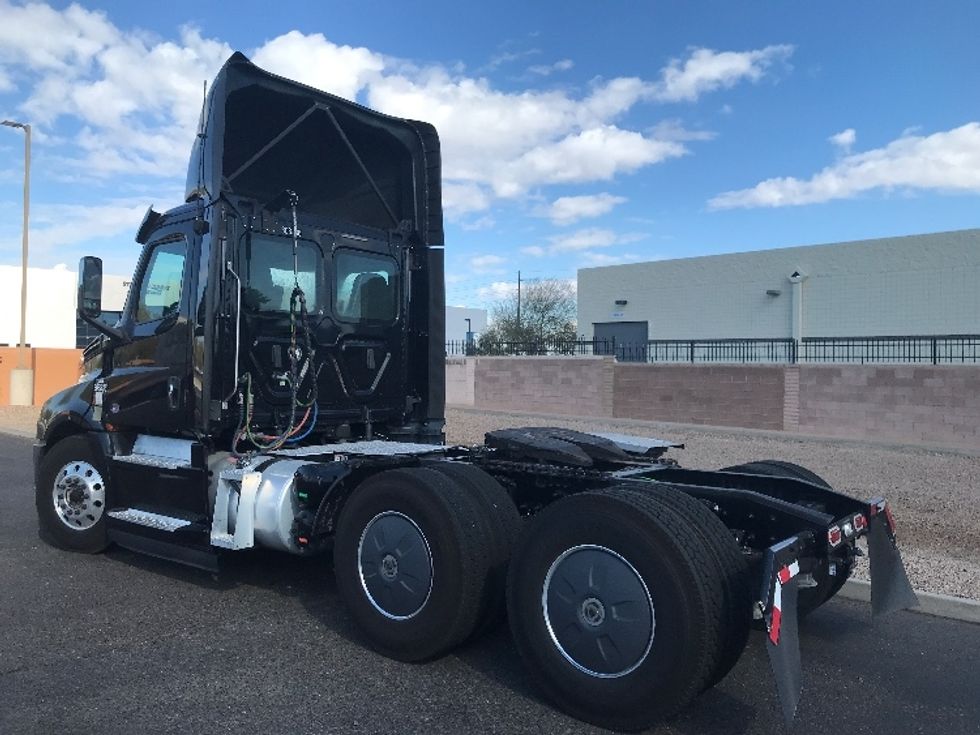 Day Cab Tractor-Heavy Duty Tractors-Freightliner-2020-T12664ST-Phoenix-AZ-463,264\n\t\tmiles-$ 44,750 - Image 5