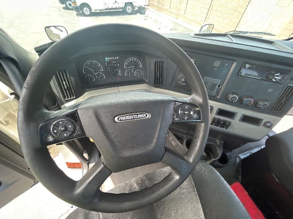 Day Cab Tractor-Heavy Duty Tractors-Freightliner-2020-T12664ST-Phoenix-AZ-495,679\n\t\tmiles-$ 45,750 - Image 11