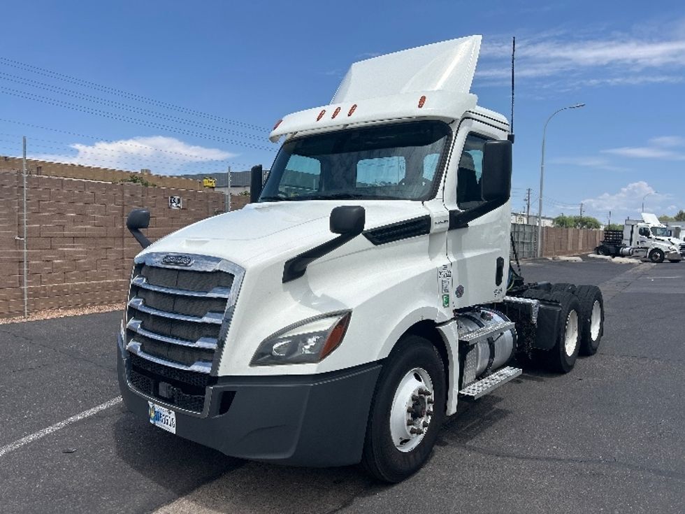 Day Cab Tractor-Heavy Duty Tractors-Freightliner-2020-T12664ST-Phoenix-AZ-495,679\n\t\tmiles-$ 45,750 - Image 3
