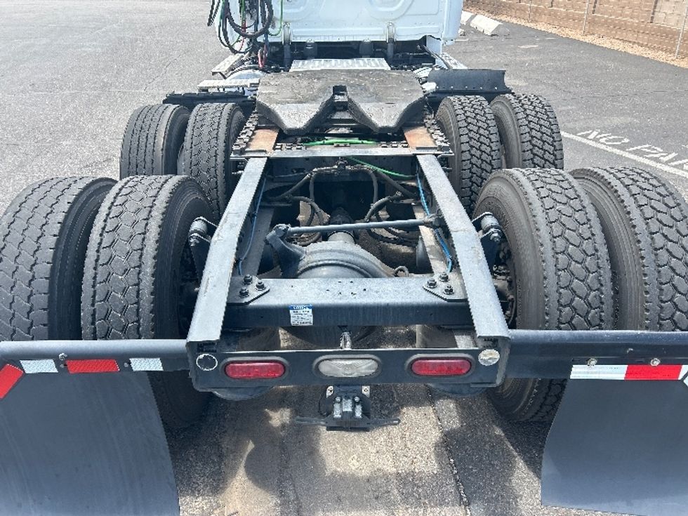 Day Cab Tractor-Heavy Duty Tractors-Freightliner-2020-T12664ST-Phoenix-AZ-495,679\n\t\tmiles-$ 45,750 - Image 6