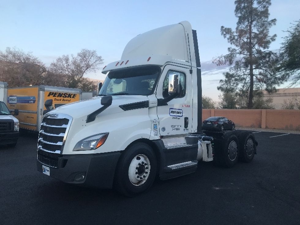 Day Cab Tractor-Heavy Duty Tractors-Freightliner-2020-T12664ST-Phoenix-AZ-507,141\n\t\tmiles-$ 44,500 - Image 3