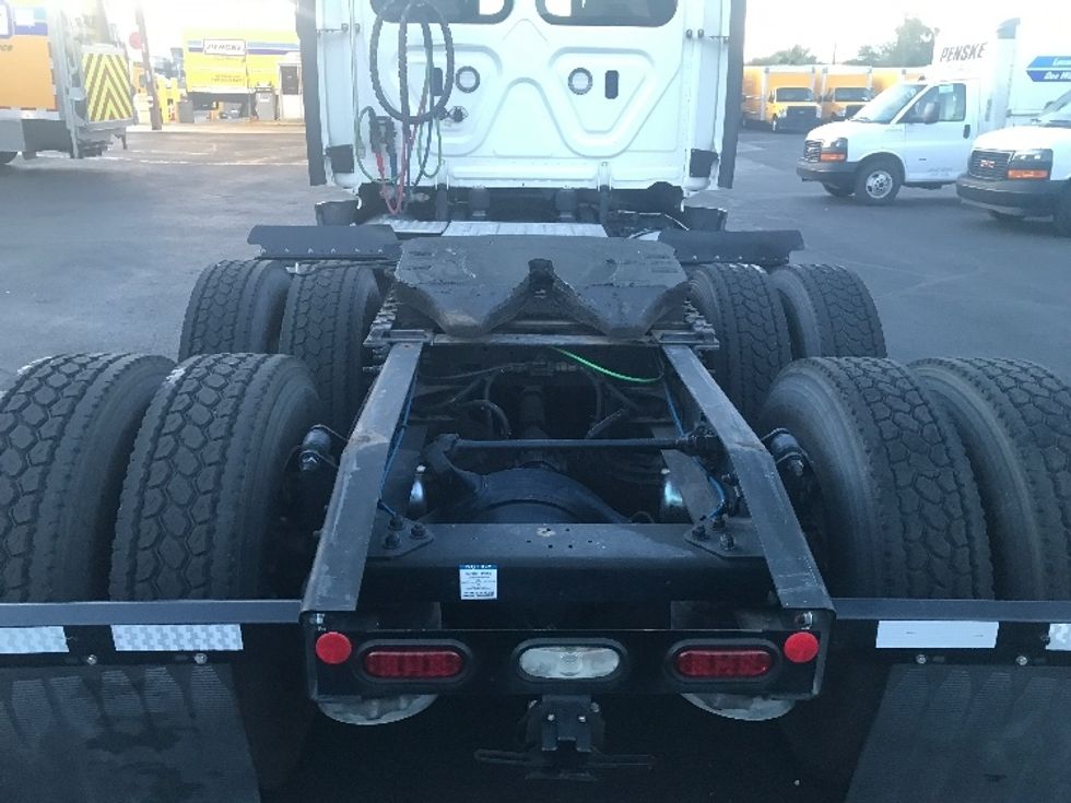 Day Cab Tractor-Heavy Duty Tractors-Freightliner-2020-T12664ST-Phoenix-AZ-507,141\n\t\tmiles-$ 44,500 - Image 6