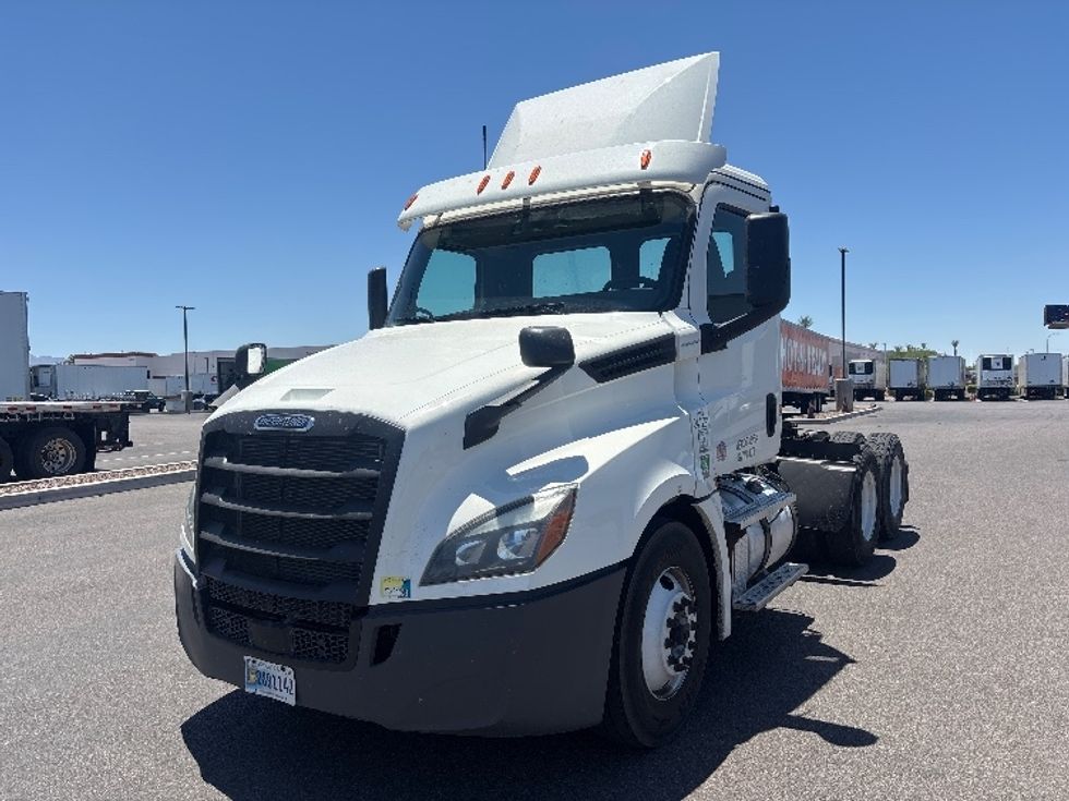 Day Cab Tractor-Heavy Duty Tractors-Freightliner-2020-T12664ST-Phoenix-AZ-563,601\n\t\tmiles-$ 39,500 - Image 3