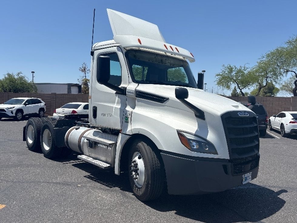 Day Cab Tractor-Heavy Duty Tractors-Freightliner-2020-T12664ST-Phoenix-AZ-582,588\n\t\tmiles-$ 37,500 - Image 1