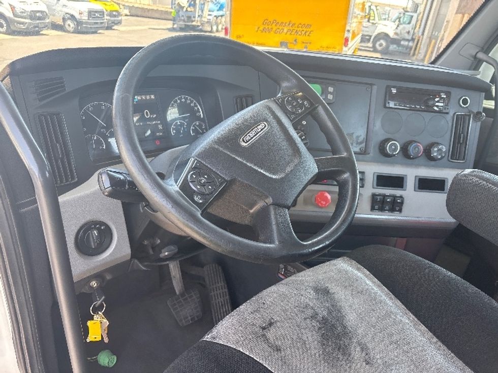 Day Cab Tractor-Heavy Duty Tractors-Freightliner-2020-T12664ST-Phoenix-AZ-582,588\n\t\tmiles-$ 37,500 - Image 10