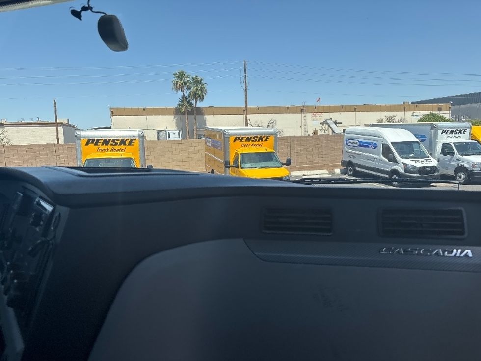 Day Cab Tractor-Heavy Duty Tractors-Freightliner-2020-T12664ST-Phoenix-AZ-582,588\n\t\tmiles-$ 37,500 - Image 13