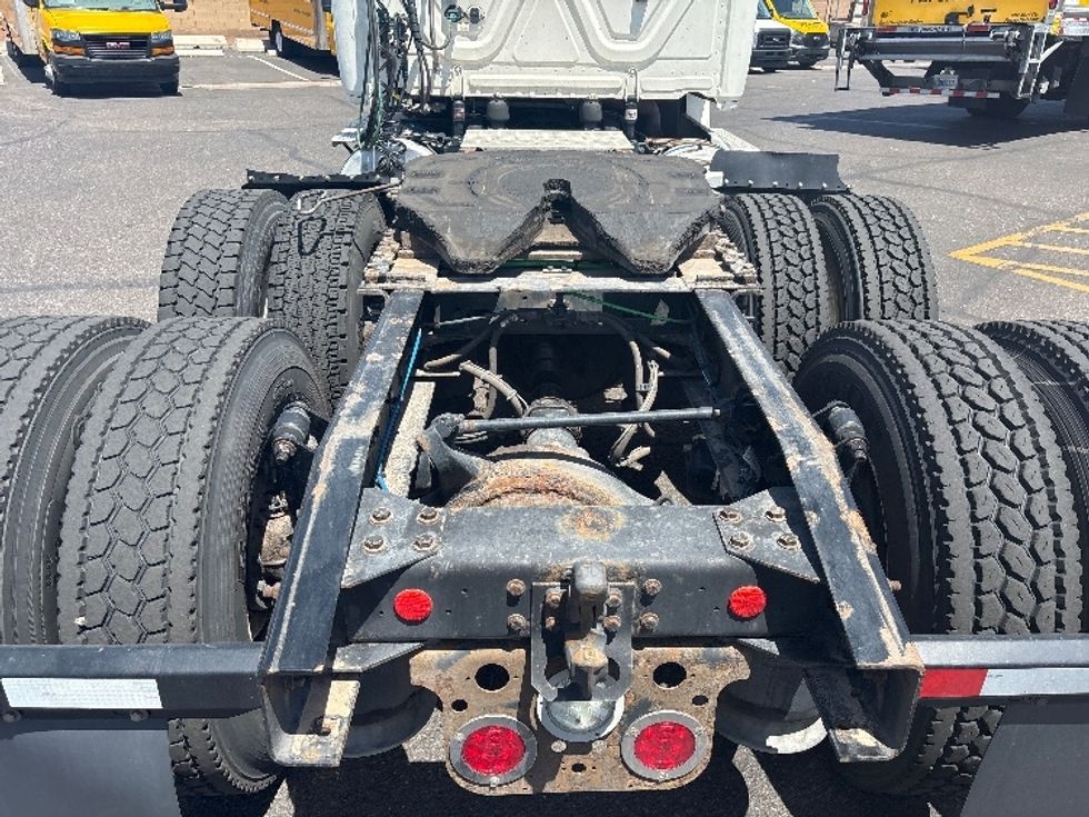 Day Cab Tractor-Heavy Duty Tractors-Freightliner-2020-T12664ST-Phoenix-AZ-582,588\n\t\tmiles-$ 37,500 - Image 6