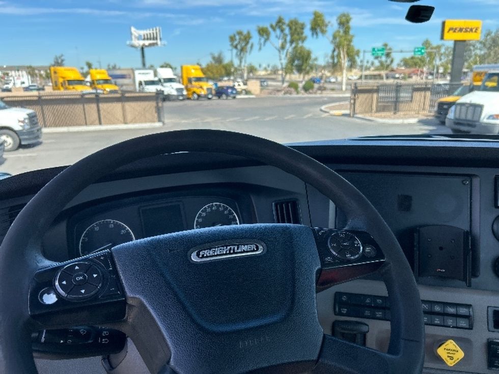 Day Cab Tractor-Heavy Duty Tractors-Freightliner-2020-T12664ST-Phoenix-AZ-614,800\n\t\tmiles-$ 40,750 - Image 11
