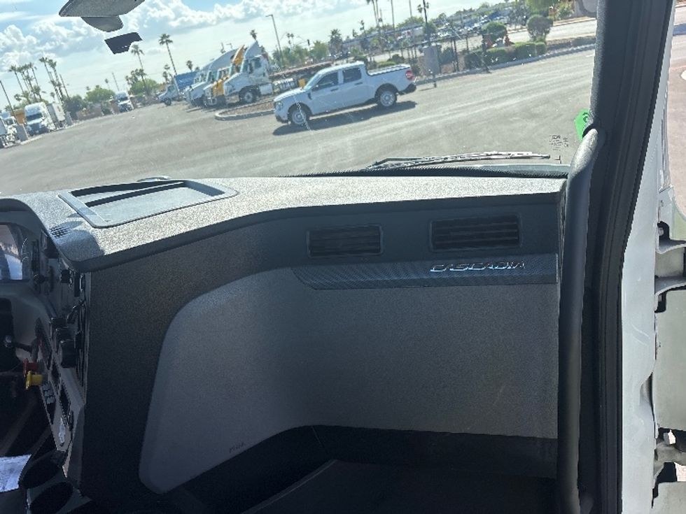 Day Cab Tractor-Heavy Duty Tractors-Freightliner-2020-T12664ST-Phoenix-AZ-617,384\n\t\tmiles-$ 33,750 - Image 13