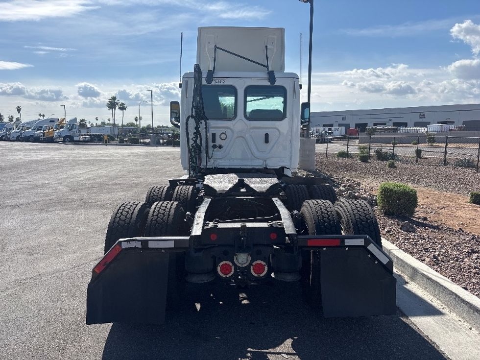 Day Cab Tractor-Heavy Duty Tractors-Freightliner-2020-T12664ST-Phoenix-AZ-617,384\n\t\tmiles-$ 33,750 - Image 6