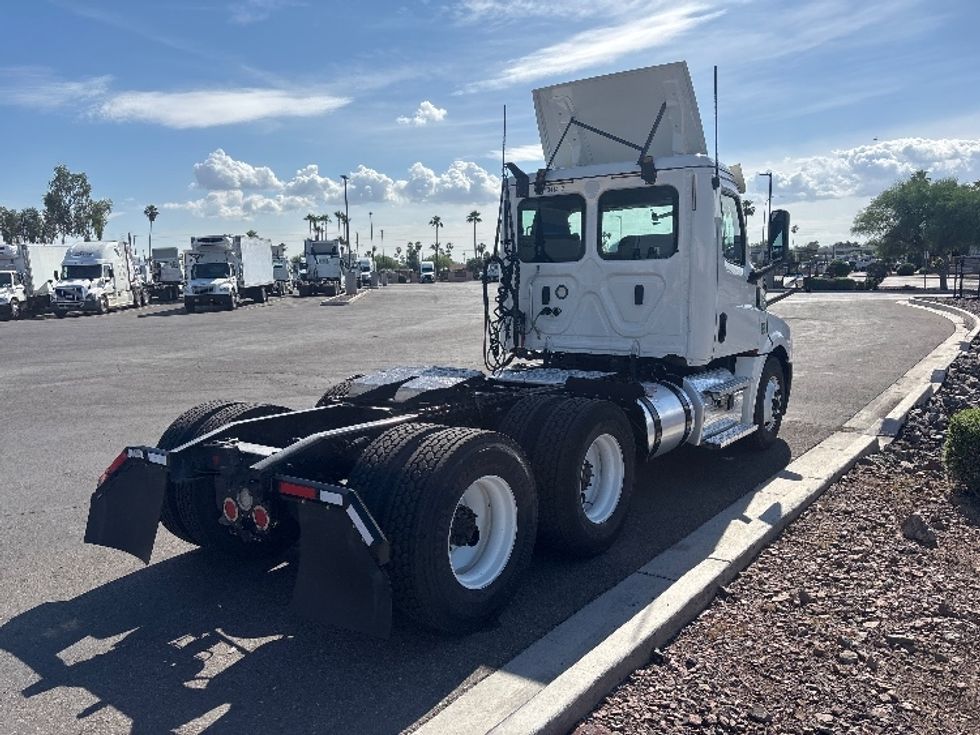 Day Cab Tractor-Heavy Duty Tractors-Freightliner-2020-T12664ST-Phoenix-AZ-617,384\n\t\tmiles-$ 33,750 - Image 7