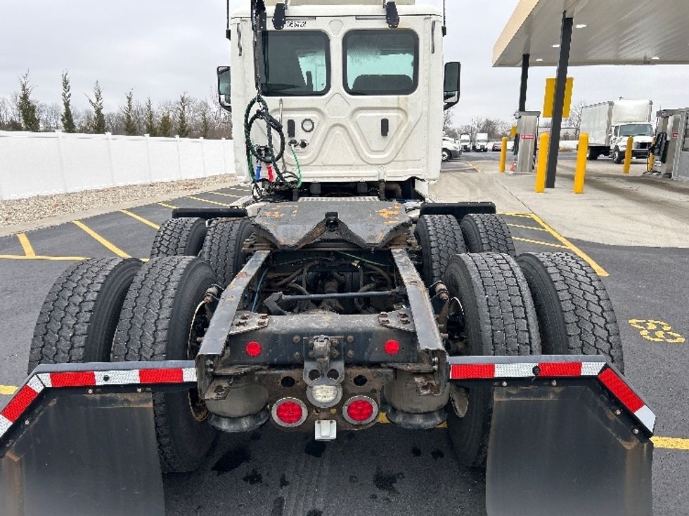 Day Cab Tractor-Heavy Duty Tractors-Freightliner-2020-T12664ST-Piqua-OH-435,976\n\t\tmiles-$ 47,750 - Image 6