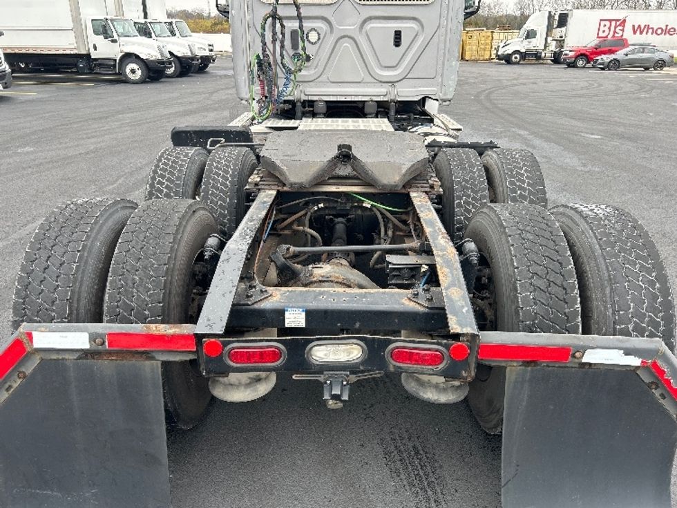 Day Cab Tractor-Heavy Duty Tractors-Freightliner-2020-T12664ST-Piqua-OH-440,511\n\t\tmiles-$ 47,500 - Image 6